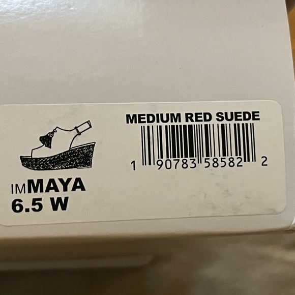 Isaac Mizrahi Open Toed Suede Leather Sandals Size 6.5 Wide - Picture 9 of 9